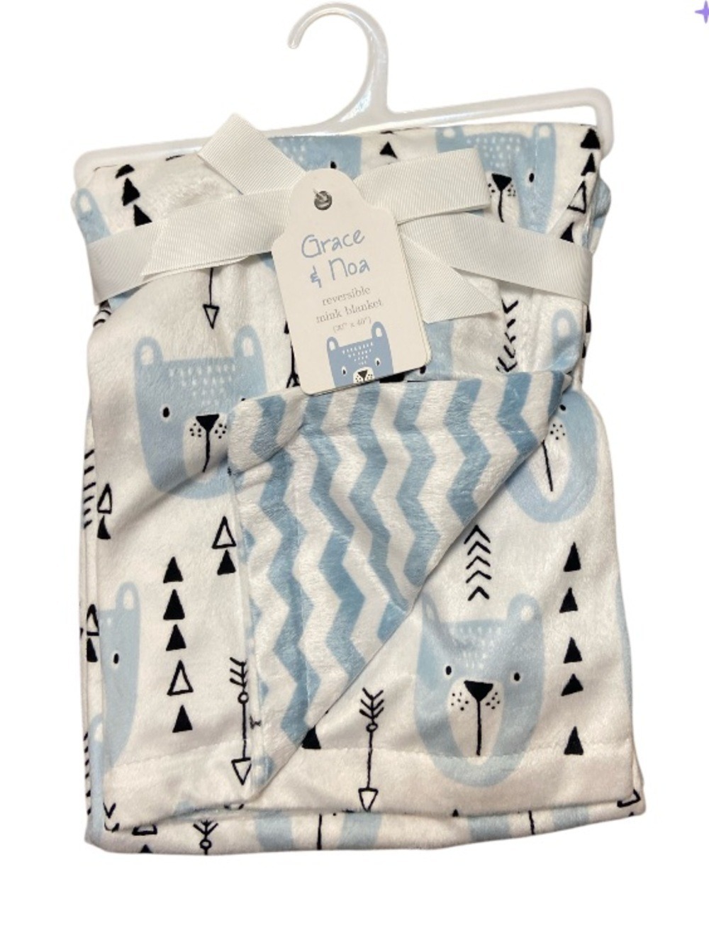 Grace & Noa Blue Bear Baby Blanket NWT